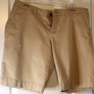 Casual Tan Bermuda Short